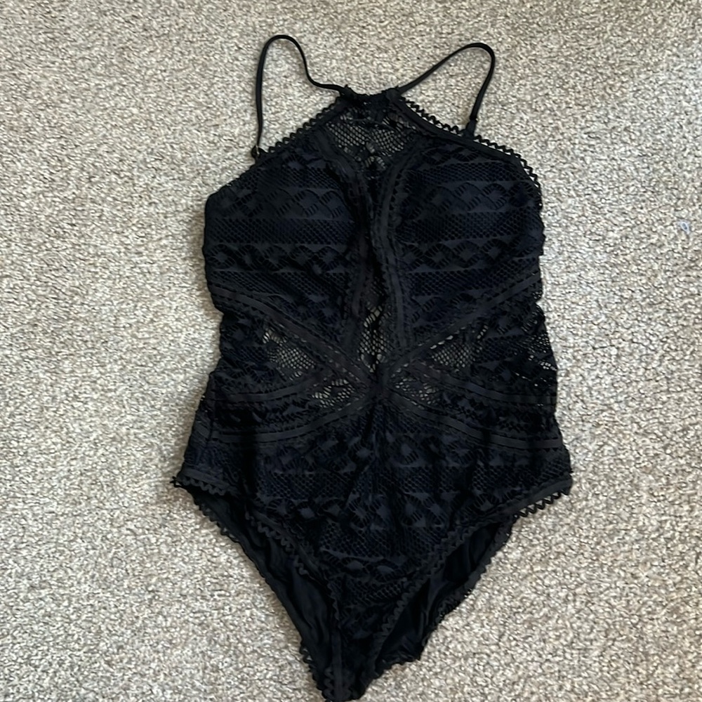 BECCA Lace One Piece sz XL
